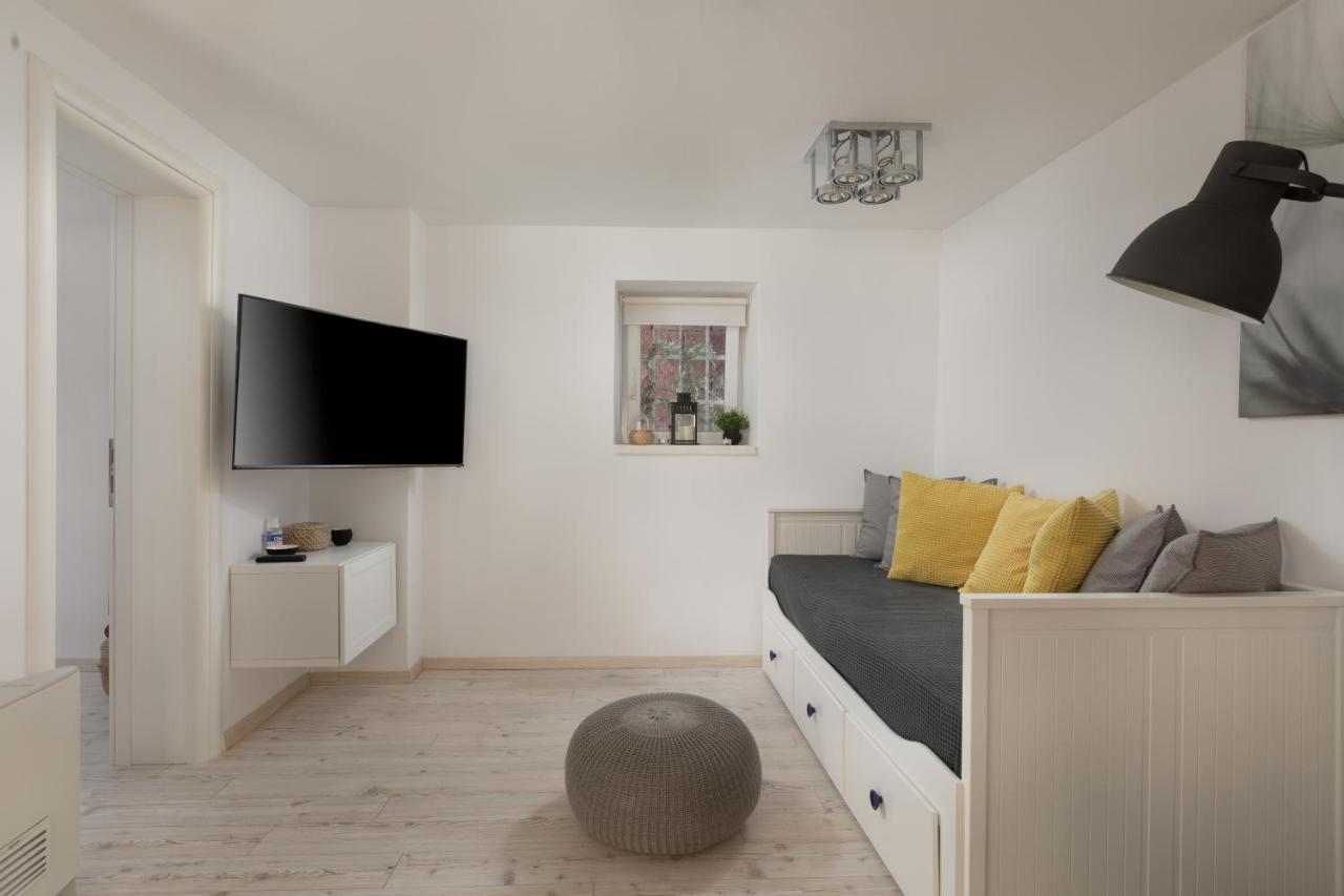 Apartment Coastal Villa Makarska Buitenkant foto