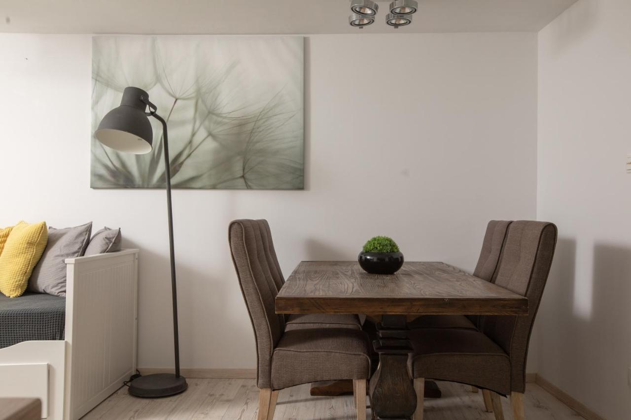 Apartment Coastal Villa Makarska Buitenkant foto