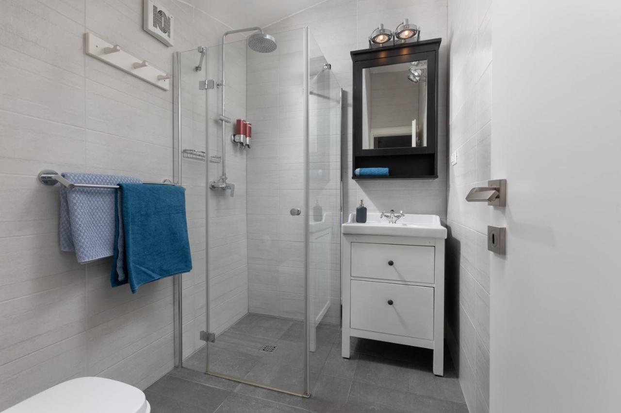 Apartment Coastal Villa Makarska Buitenkant foto