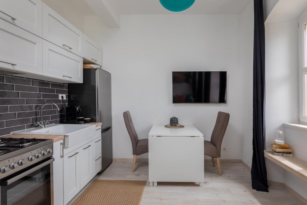 Apartment Coastal Villa Makarska Buitenkant foto