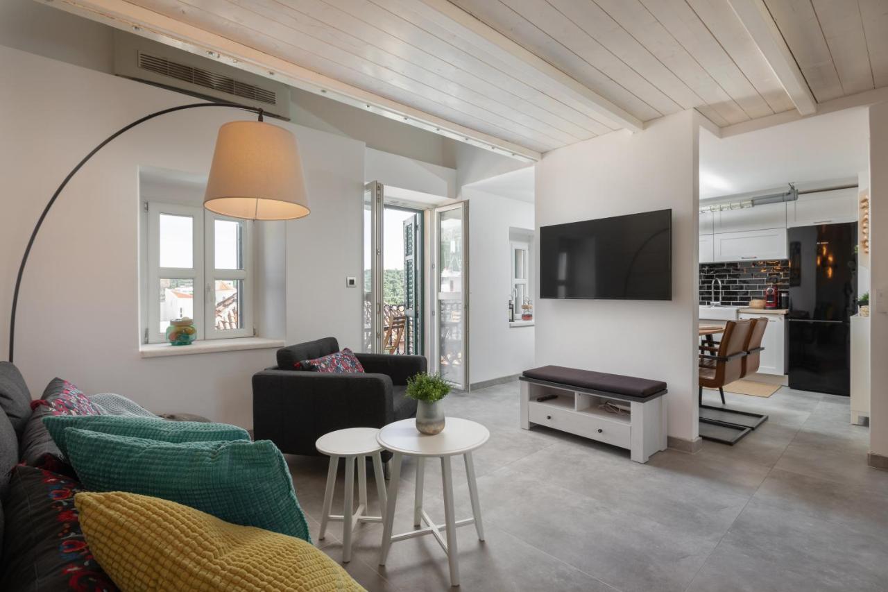 Apartment Coastal Villa Makarska Buitenkant foto